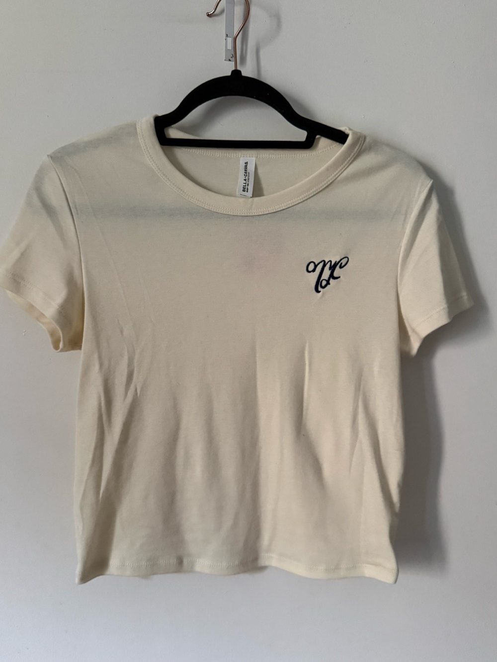 NYC Embroidered Cropped Baby Tee White Size Large New